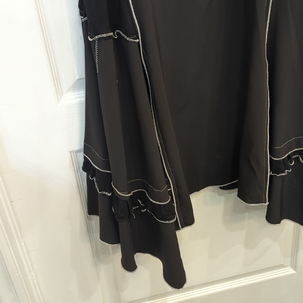 Unusual Black Dress - Picture 4 of 14